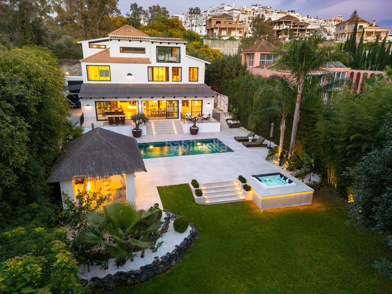 Foto 69785578-8d46-41d3-bb1d-8583aa8856e4. Casa adossada amb aparcament a Las Brisas Marbella