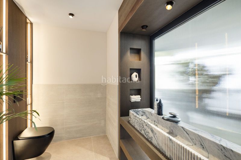 Foto d0f4e97b-a78e-47fd-80e1-71fda6aa3070. Casa adossada amb aparcament a Las Brisas Marbella