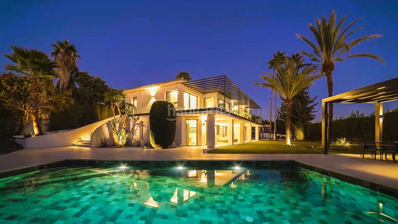 Foto ec998ff9-970b-4257-bd4a-c7ac036e633c. Casa adossada a La Carolina - Guadalpín Marbella