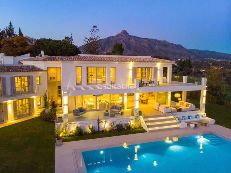 Foto 6f977524-41f3-46da-bb80-c56313d6ec71. Casa adossada amb aparcament a Las Brisas Marbella