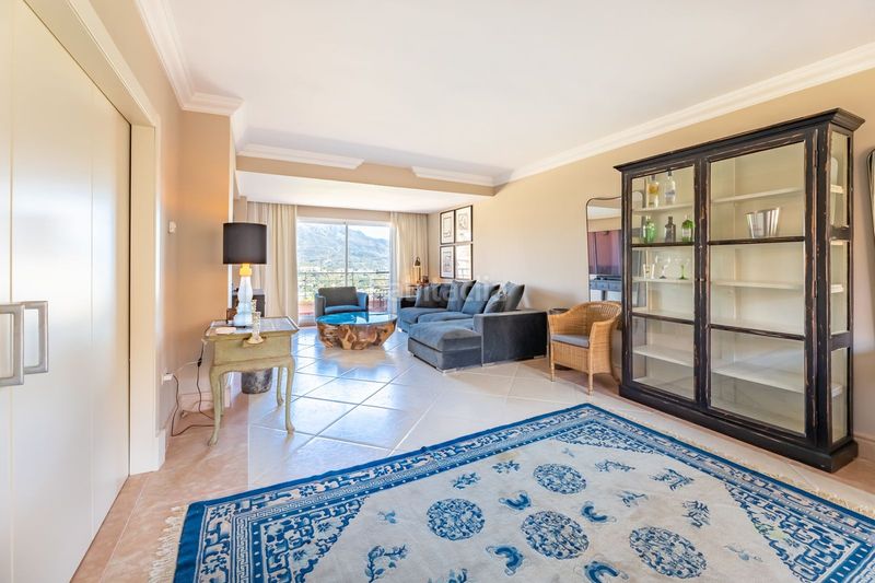 Foto 56732733-a2a2-42e4-8e96-ec55fcae300b. Àtic amb aparcament a Las Brisas Marbella