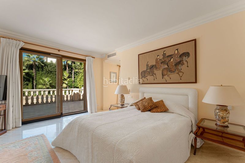 Foto 0271165f-3bcb-417d-8483-45d2a40a292a. Casa adossada amb aparcament a Las Brisas Marbella