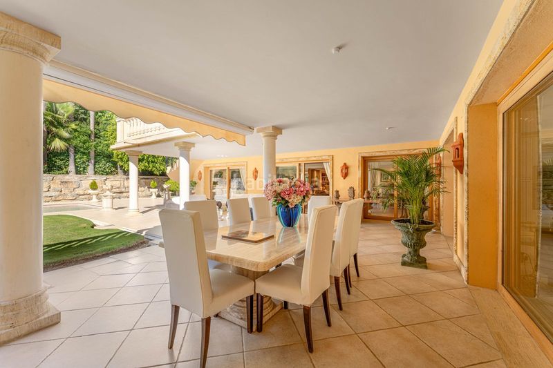 Foto 09026624-18a6-4235-9103-2f7793a40cb3. Casa adossada amb aparcament a Las Brisas Marbella