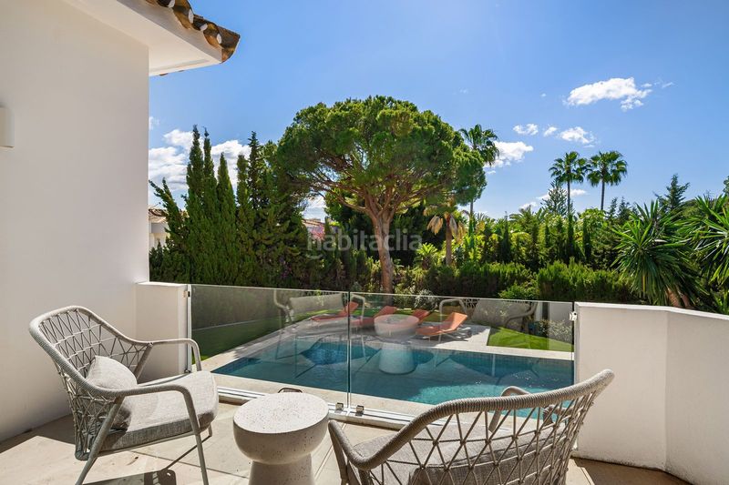Foto a342f3f2-dbf7-4fa9-a306-eab13b8fcec9. Casa adossada a Las Brisas Marbella