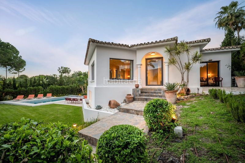 Foto ba7d6c2d-c606-443b-b580-1e6ea3d31eea. Casa adossada a Las Brisas Marbella