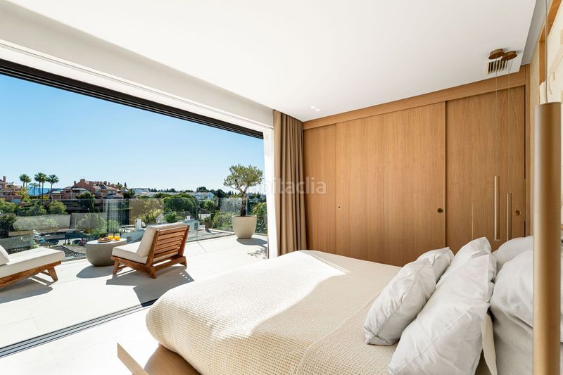 Foto 350c6f0b-3372-4f64-9718-262b292f99a5. Casa adossada a Las Brisas Marbella