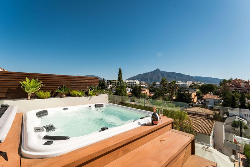 Foto 71511af0-5861-459e-ae16-35d41dba2d2b. Casa adossada a Las Brisas Marbella