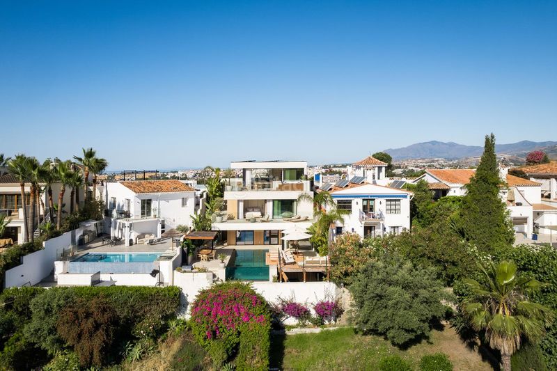 Foto 87789672-38db-498d-a588-1779c3a3d3ed. Casa adossada a Las Brisas Marbella