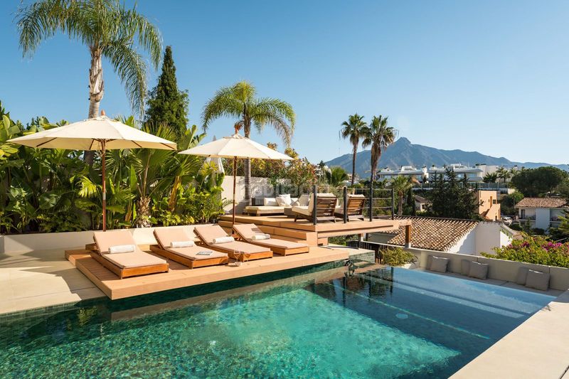 Foto 9afda593-3ea0-49ad-a36b-c2990146e518. Casa adossada a Las Brisas Marbella