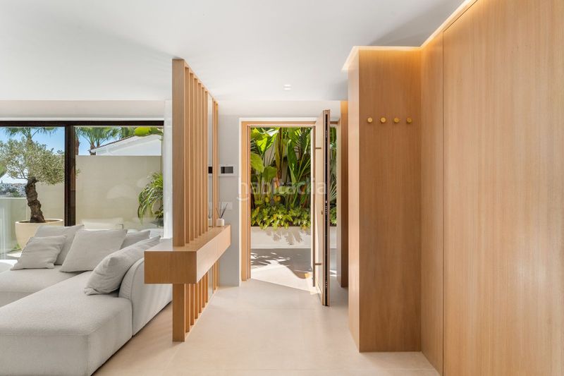 Foto a9de39c9-a1e9-443e-ab9d-7285b25182ff. Casa adossada a Las Brisas Marbella