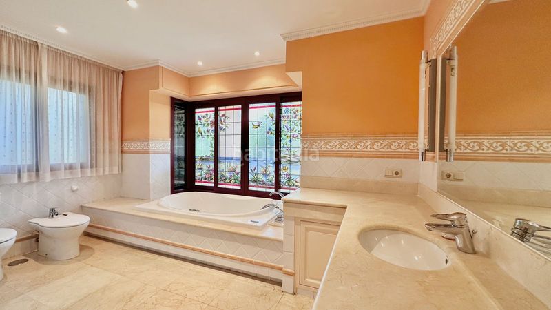 Foto a8d1e183-3814-41ed-86a7-c80b569cbcd8. Casa adossada a La Carolina - Guadalpín Marbella