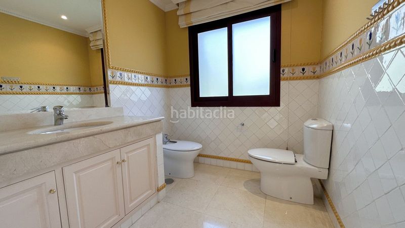 Foto d35d1ed5-3673-49e9-9f2c-d044b366ef2f. Casa adossada a La Carolina - Guadalpín Marbella