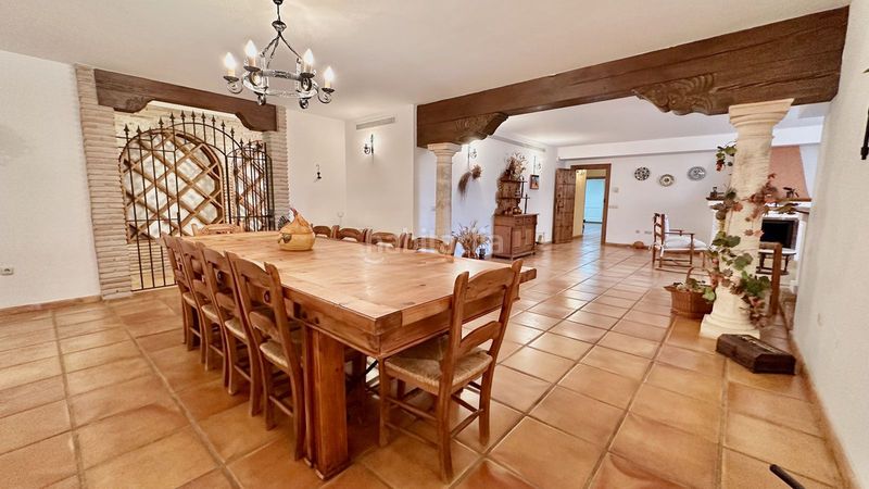 Foto e4f14ccf-3605-415a-b7dd-c6b02bd5e850. Casa adossada a La Carolina - Guadalpín Marbella