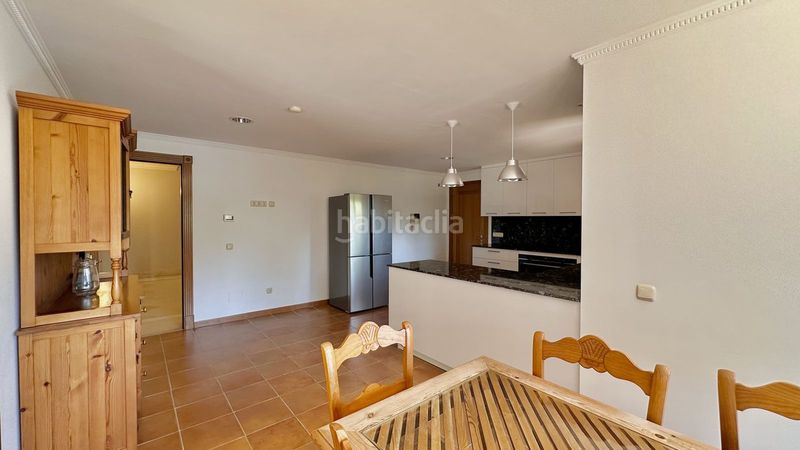 Foto ff08202b-fe11-4c61-b0a9-9f4567436015. Casa adossada a La Carolina - Guadalpín Marbella