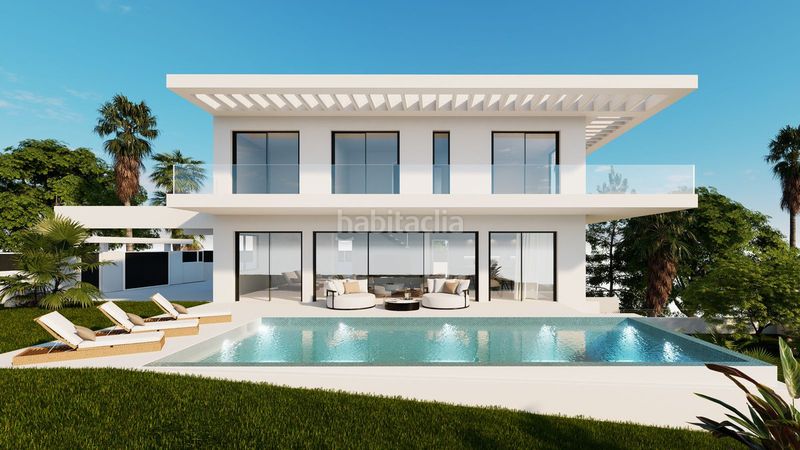 Foto 4a42af83-f882-4309-8f02-fe739f6fdcb0. Casa adossada a Elviria Marbella