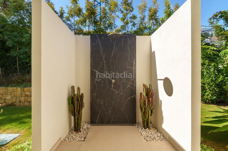 Foto 38ab002e-67c7-4588-ac10-5d685b639f15. Casa adossada amb aparcament a Las Brisas Marbella