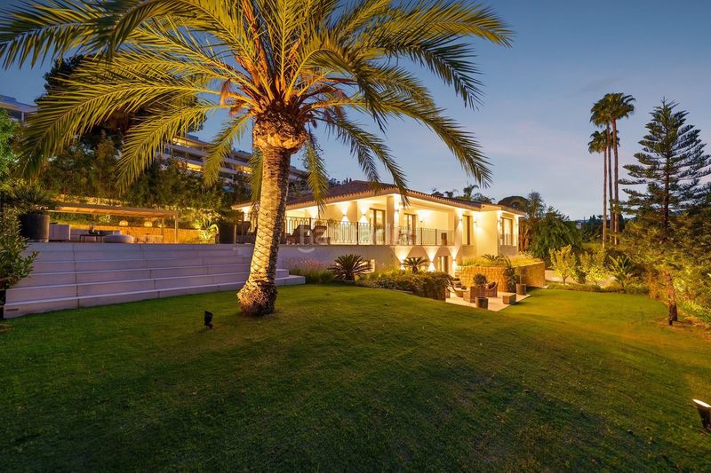 Foto fb6e367a-645b-452f-b161-988a2cb0945f. Casa adossada amb aparcament a Las Brisas Marbella