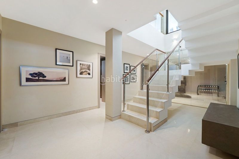 Foto b933ca9f-7726-42d5-ab79-647684771f33. Casa adossada amb aparcament a Las Brisas Marbella