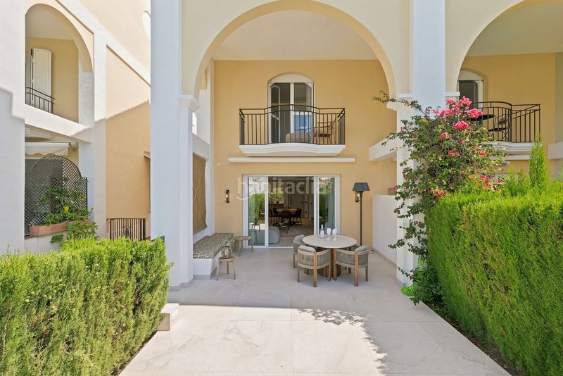 Foto ae7566d6-bafc-491b-8c67-e592c773bbad. Casa adossada a bahía de Marbella Marbella