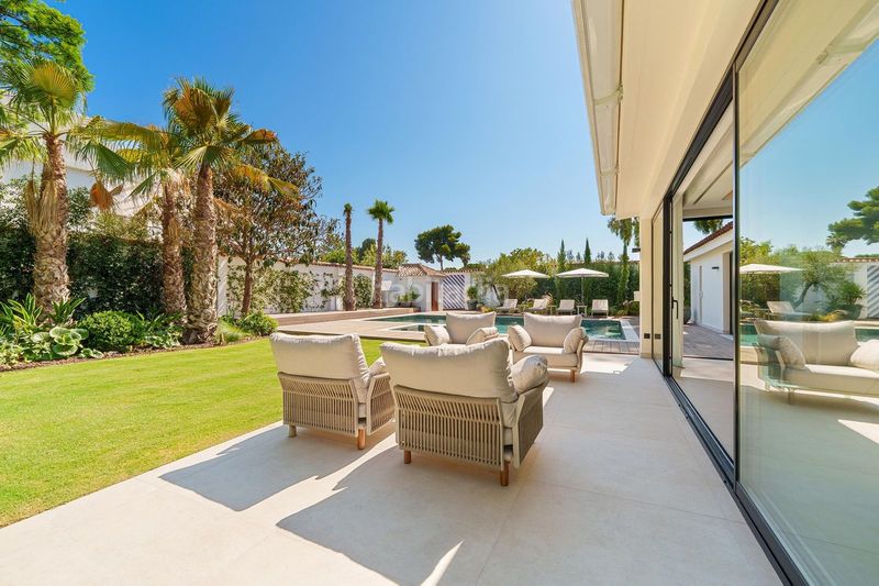 Foto 91543e65-1204-4ed8-b960-2acebe2b6125. Casa adossada a Puerto Banús Marbella