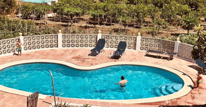 Foto 1b1f50fd-5dde-4c83-aabc-9540e5adf78b. Casa adossada a Cancelada Estepona