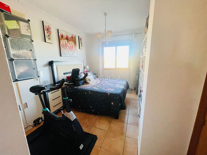 Foto 34b88598-ee73-4a07-b28c-85ff967b56d3. Casa adossada a Cancelada Estepona