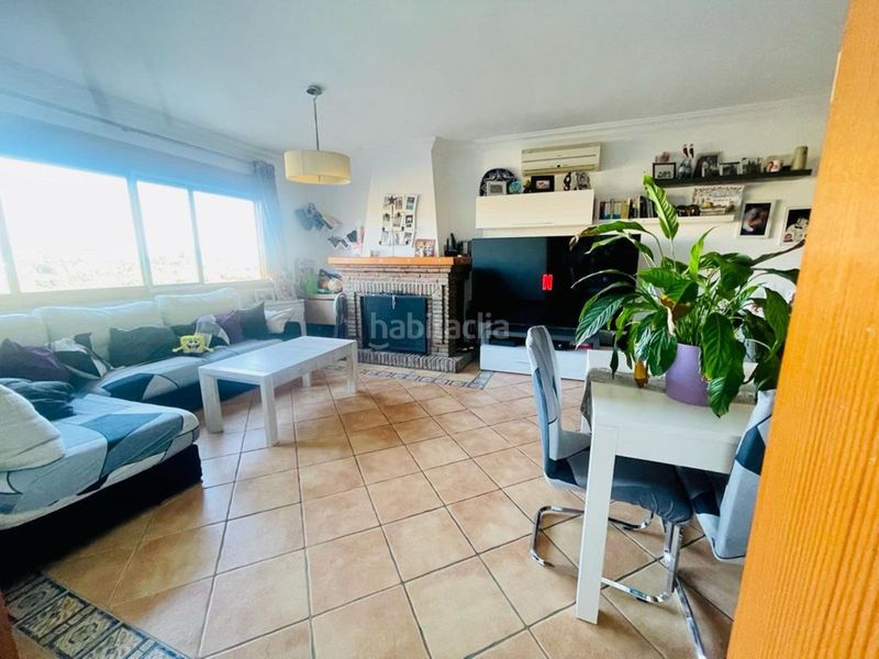 Foto 88a5e92b-6f38-4369-b9ea-b5bdaa082aef. Casa adossada a Cancelada Estepona