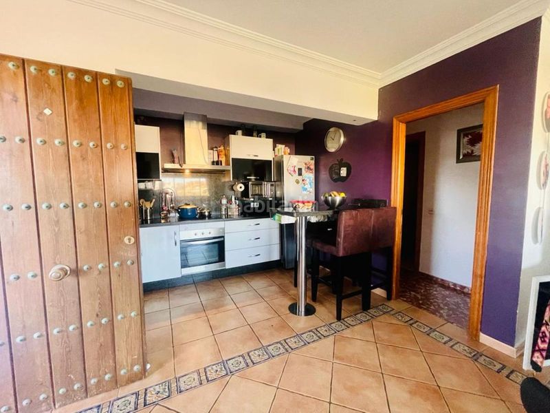 Foto d6b73179-9684-45c8-994d-150fc5290b83. Casa adossada a Cancelada Estepona