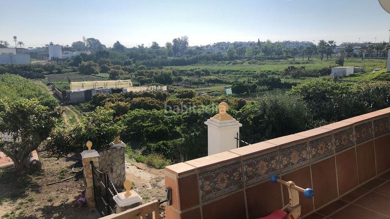 Foto f9417577-35d7-4249-b14e-5dd5783d2b9b. Casa adossada a Cancelada Estepona