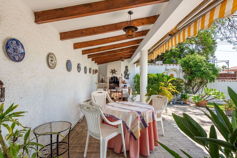 Foto b0f4cd98-051a-4d69-af2a-06e463ba640e. Casa adossada amb aparcament a Las Brisas Marbella