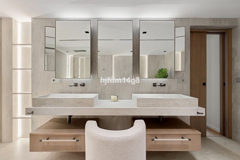 Foto f2505aaa-e2cb-4e59-bce2-fc8313f63a53. Pis a Las Brisas Marbella