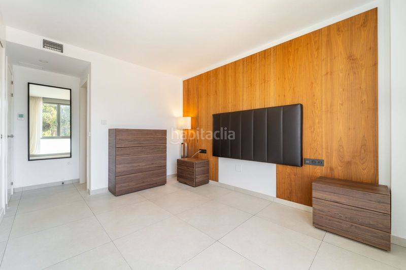 Foto 0594fd2a-f8d8-4592-8dcc-83d530f3e641. Pis a Elviria Marbella