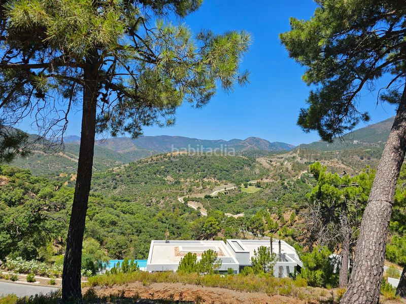 Foto f7f01cc2-1c01-4695-bd83-0096b4730004. Terreny residencial a La Zagaleta Benahavís