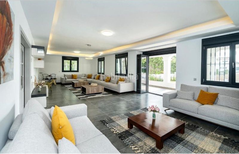 Foto 7e9ea2af-238b-4b35-8688-f1e7fce5a5be. Casa adossada a Las Brisas Marbella