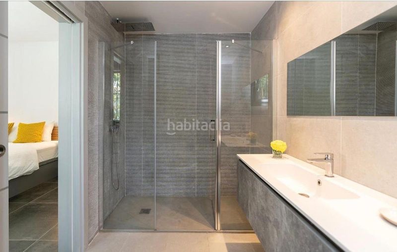 Foto c67e5422-2340-4b9f-840a-cef23407084a. Casa adossada a Las Brisas Marbella