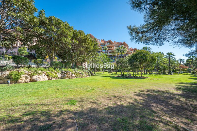 Foto 25f0bfc7-6a5c-47ed-87af-93891b52ba53. Pis a Las Brisas Marbella