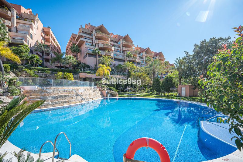 Foto 319e77e6-833a-4d26-9493-cb3e493ae7aa. Pis a Las Brisas Marbella