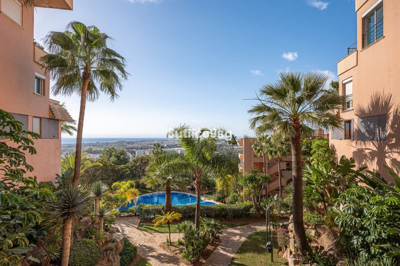 Foto 84c16564-a4c0-487b-8eb6-5f5d919ad0b8. Pis a Las Brisas Marbella