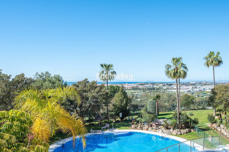 Foto 977f5f4a-ae96-4e4e-bddf-79d6b645446d. Pis a Las Brisas Marbella