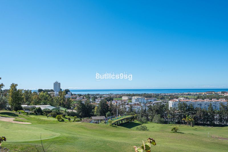 Foto c0f9b4c1-fe7e-46af-aac0-741e22b6a1f5. Pis a Las Brisas Marbella