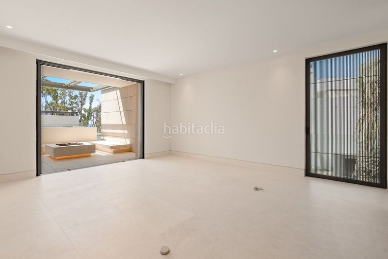 Foto b79659a3-4a65-4fb4-ba37-96cef894f616. Pis a La Carolina - Guadalpín Marbella
