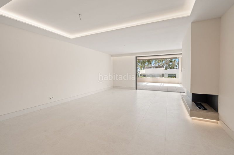 Foto d5d1d5a2-2a62-4d41-8e8c-e22accd80ab2. Pis a La Carolina - Guadalpín Marbella