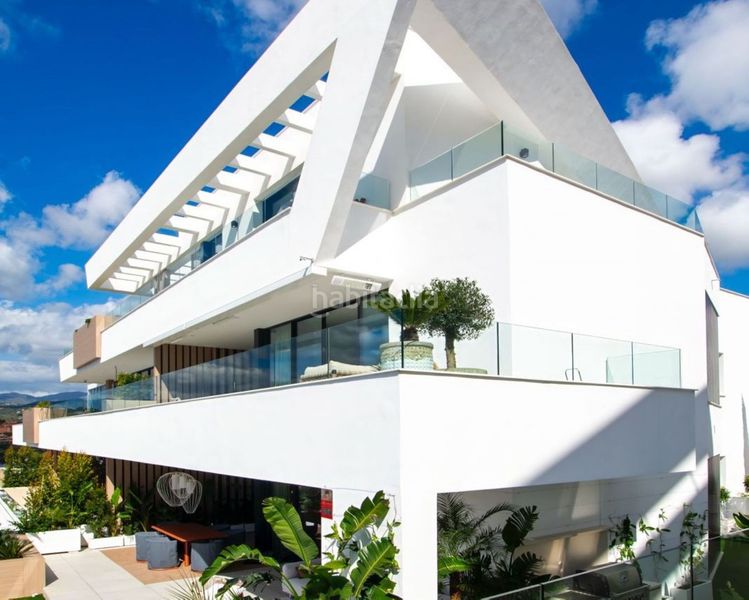 Foto dd3fa189-e4da-4a83-ad9e-f1332429ac5b. Pis amb aparcament a Cabopino - Artola Marbella