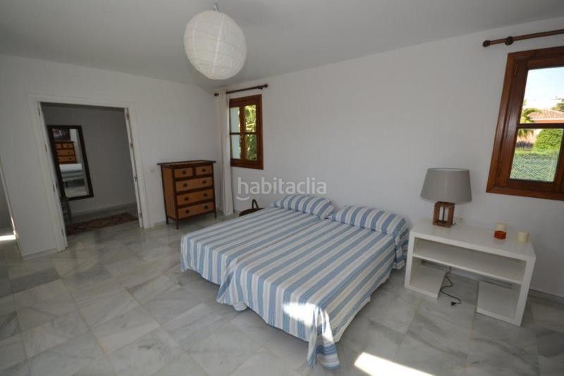 Foto b2ee28bc-2304-40c8-9c8c-51d2ecc2b7d2. Casa adosada en Guadalmina Baja Marbella