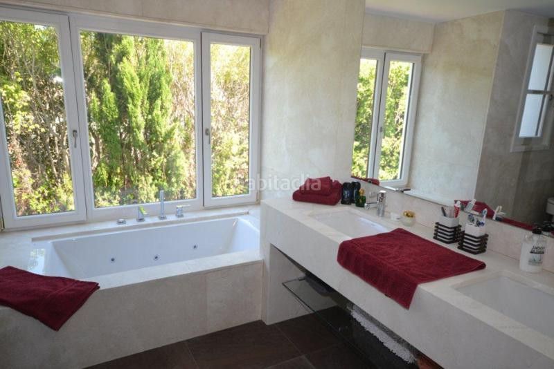 Foto dd28c6e3-08b0-4259-bfda-4d5fdc8c9a8b. Casa adosada en Guadalmina Baja Marbella