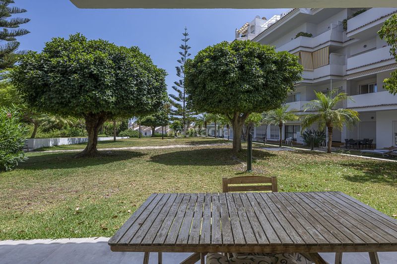 Foto 2d49afe9-b423-4556-83bd-e3f35f16d0c8. Pis a Las Brisas Marbella