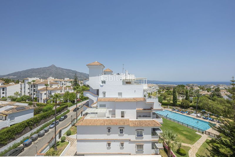 Foto e8185308-858a-48c2-a50f-435e945aad88. Pis a Las Brisas Marbella
