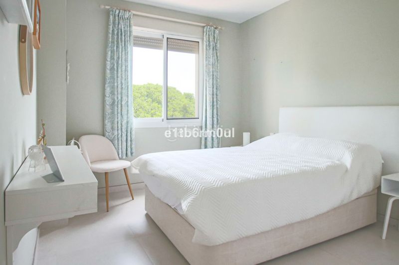 Foto f051f635-7528-4e66-9166-66dbe60ff5b3. Àtic a Sierra Blanca Marbella