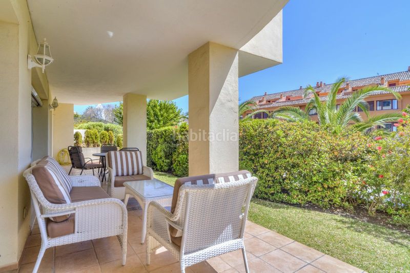Foto 55deb375-4bdd-4ef1-95e6-310604c32a93. Pis a bahía de Marbella Marbella
