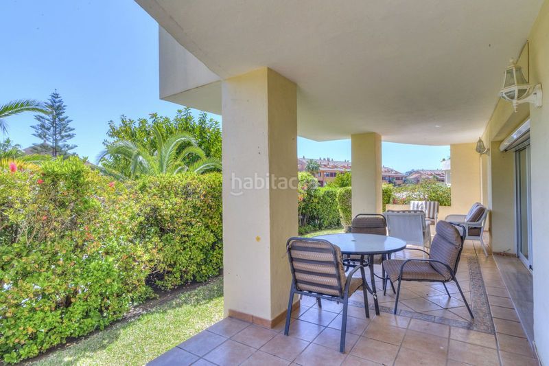Foto b142c93d-c2aa-4ac9-91f0-dd5de299f165. Pis a bahía de Marbella Marbella